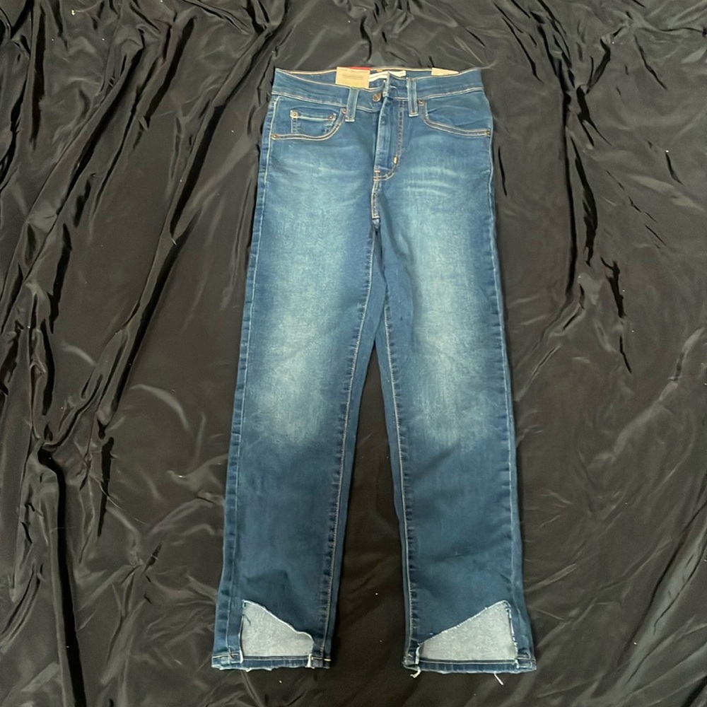 Levi’s High-rise straight crop jean
